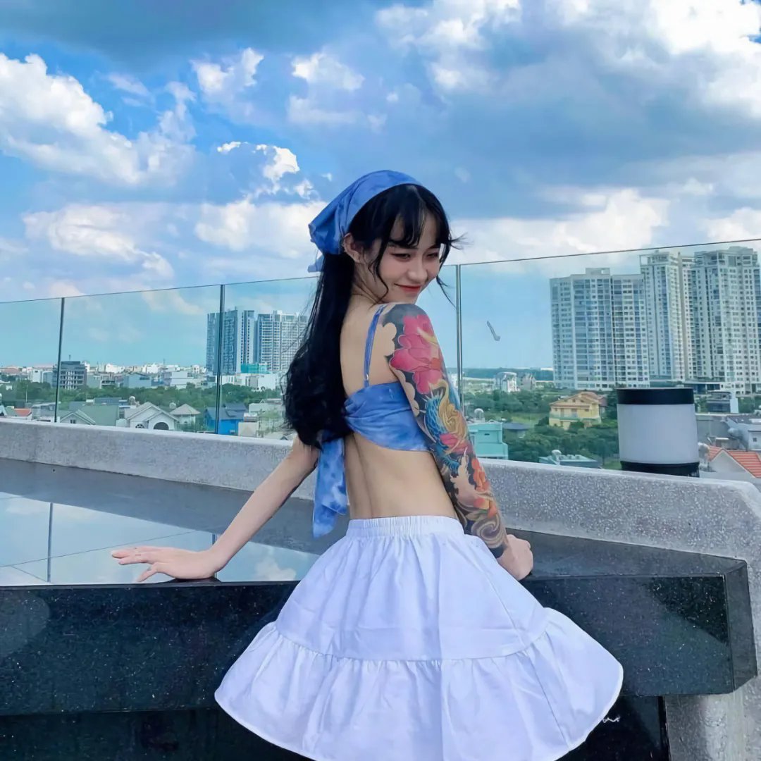 埃舍尔街的红色邮筒